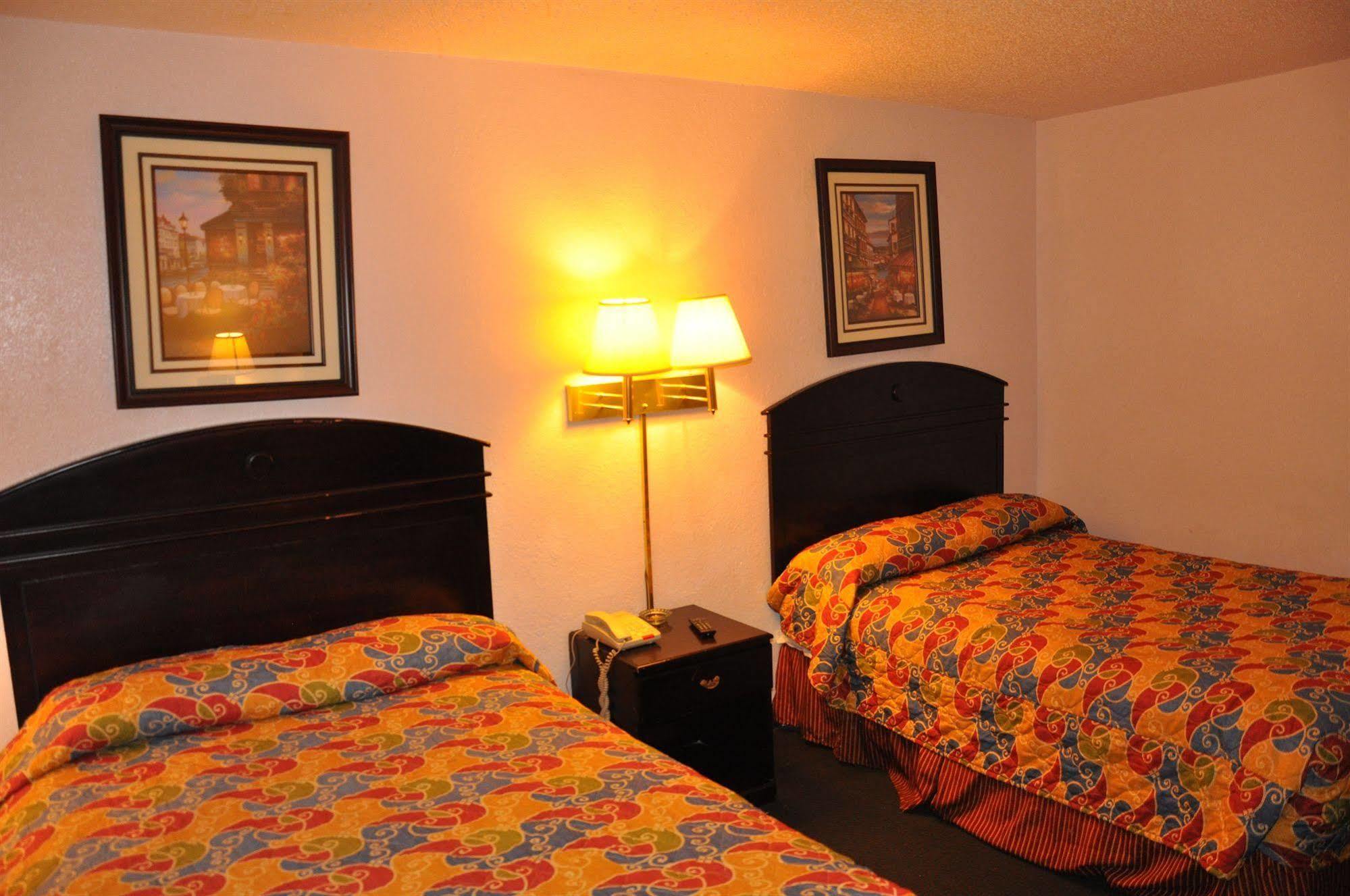 Heritage Inn Beaumont Bagian luar foto